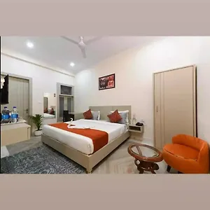 https://taj-holiday.agrahotelsindia.net